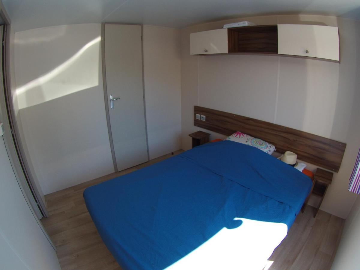 La Carabasse / Mazet 69 Hotel Виас Екстериор снимка